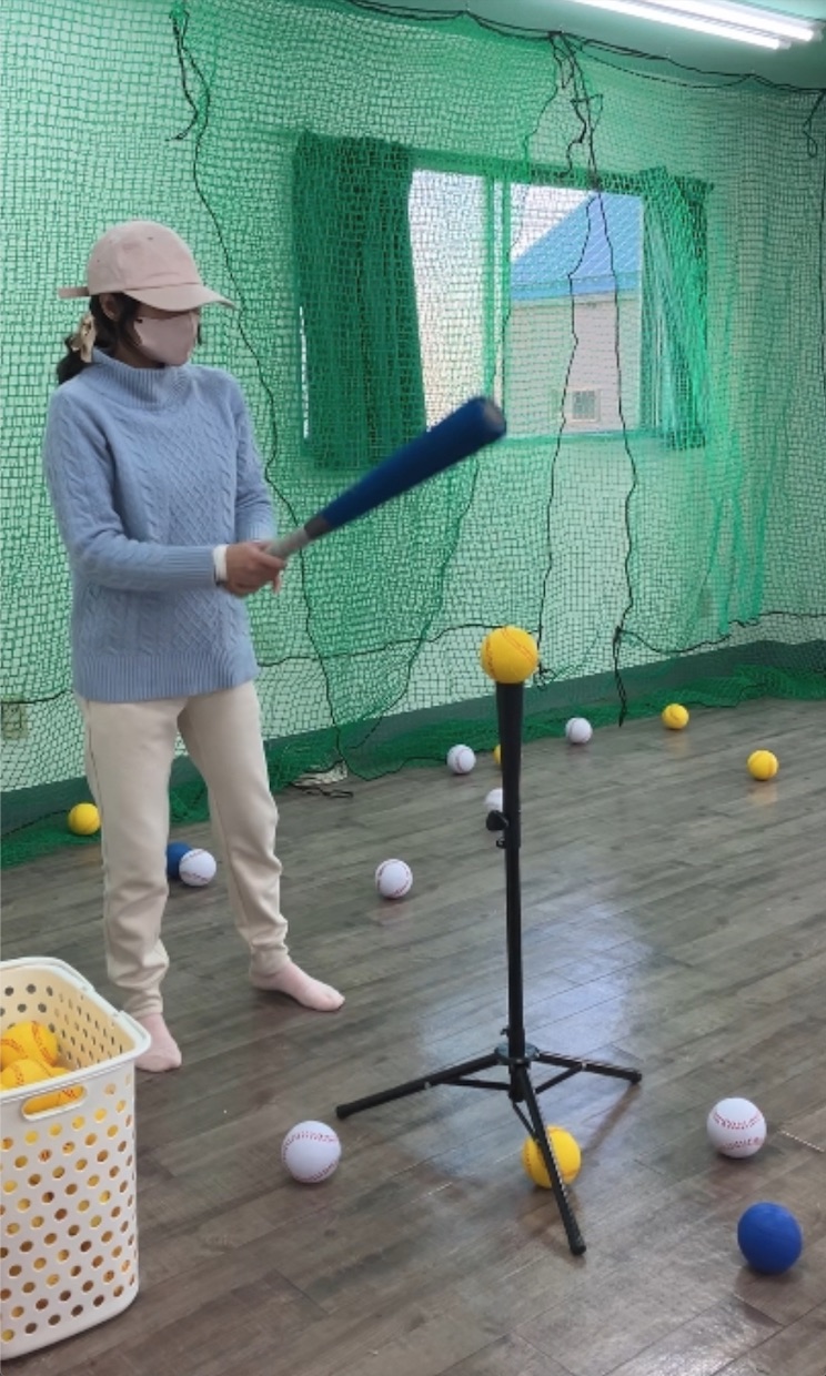 女性向けバッティングエクササイズで腰のくびれアップ